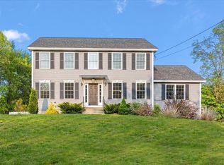 27 Savoie St, Bedford, NH 03110