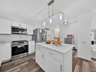 2255 Wheatfield Dr, Florissant, MO, 63033