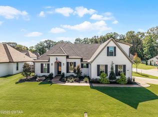 4 Carrington Cv, Jackson, TN 38305