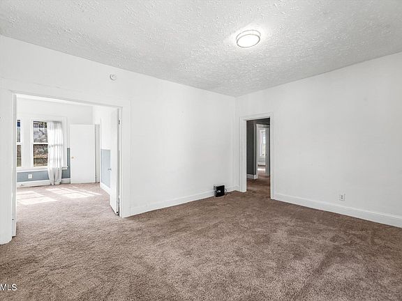 5th image of 707 Polk St