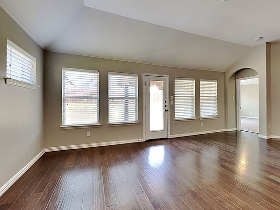 5th image of 457 Rockaway Dr