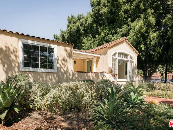 859 N Mansfield Ave, Los Angeles, CA 90038