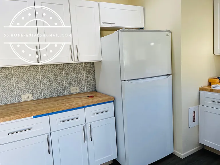 522 W Gutierrez St #3 — Photo 3