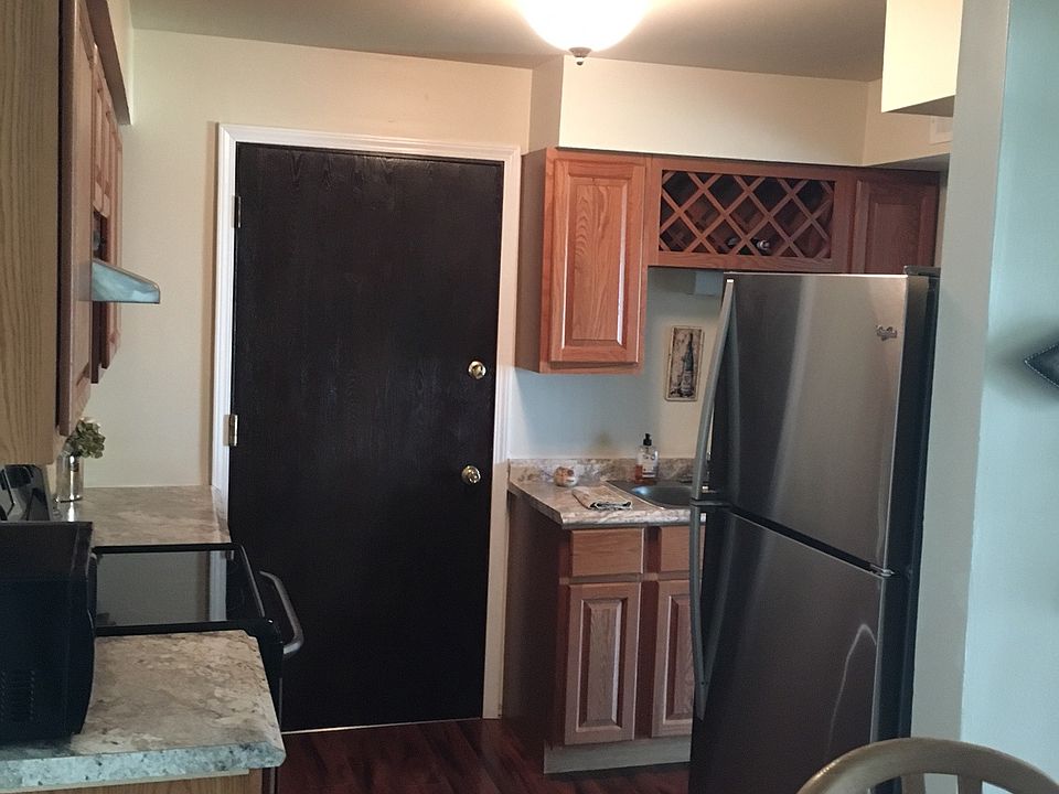 1st image of 10727 Green Meadows Dr APT 2C
