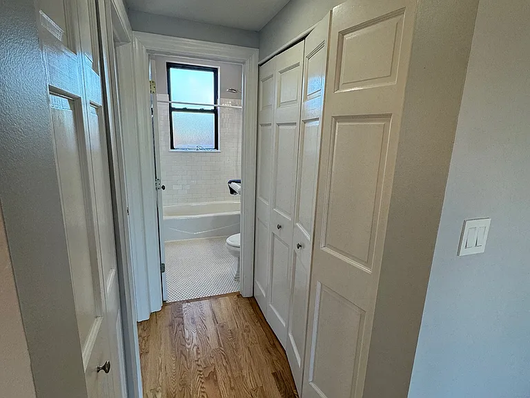 1340 W Irving Park Rd #3 — Photo 16