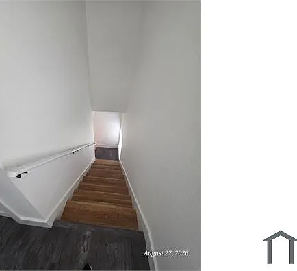 3 bed, 1200 sqft, $2,800 — Photo 3