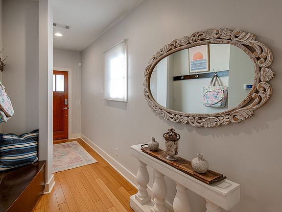3rd image of 402B Theresa Ave