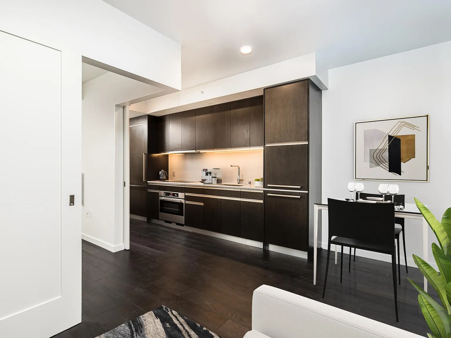Studio, 427 sqft, $1,995 — Photo 3