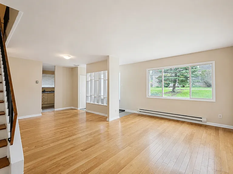 1350 Winding Trl — Photo 25