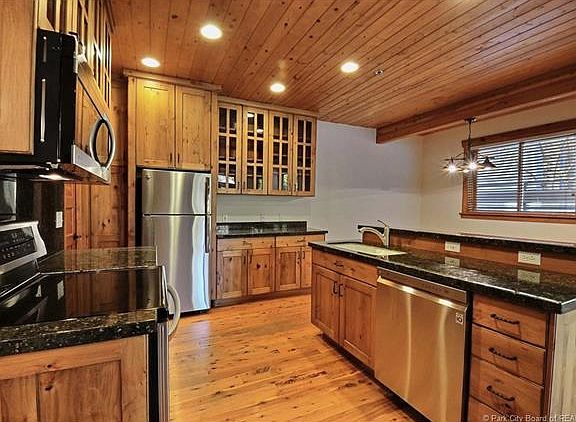 2nd image of 564 Deer Valley Dr #4