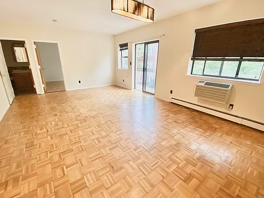 Rented by Papp Realty | media 9