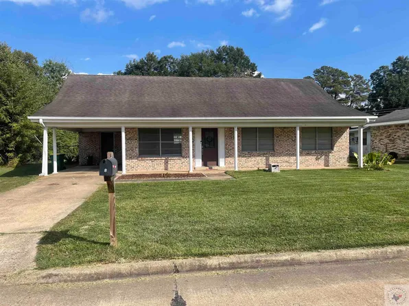8 N Pinewood Dr, Texarkana, TX 75501
