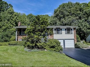 9148 Rockefeller Ln, Springfield, VA 22153