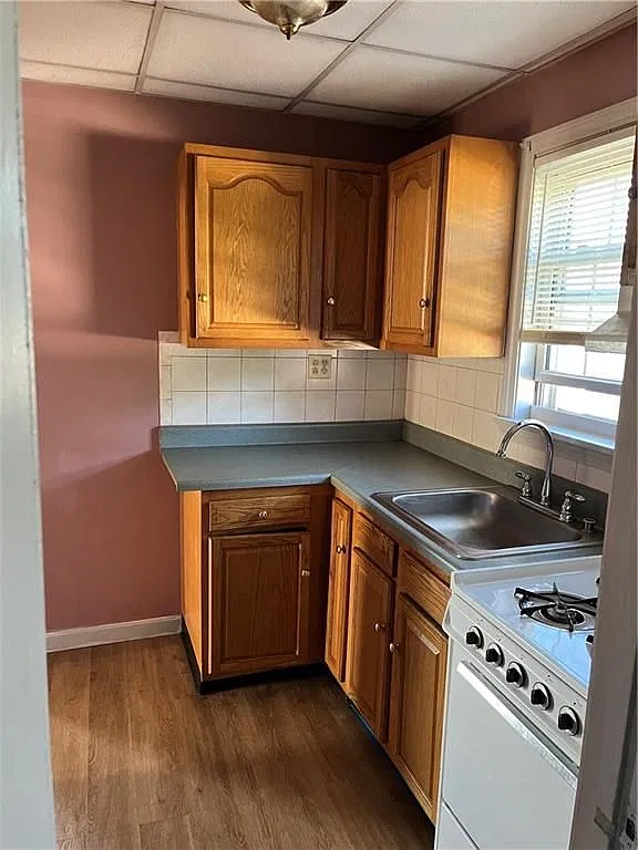 2 bed, 1.0 bath, 900 sqft, $1,700 — Photo 3