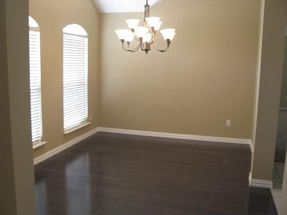 3rd image of 5120 Highlands Dr
