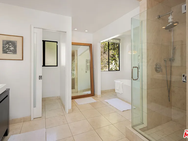 6319 Heather Dr — Photo 9