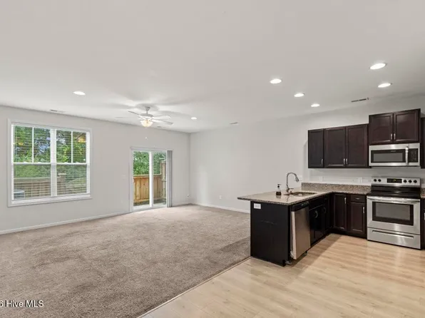 19 Aspen Rd, Hampstead, NC 28443