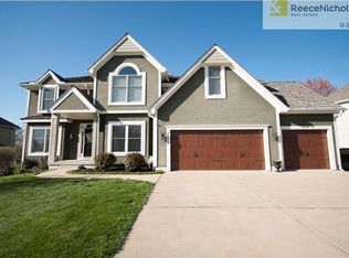 2910 SW 11th St, Lees Summit, MO 64081