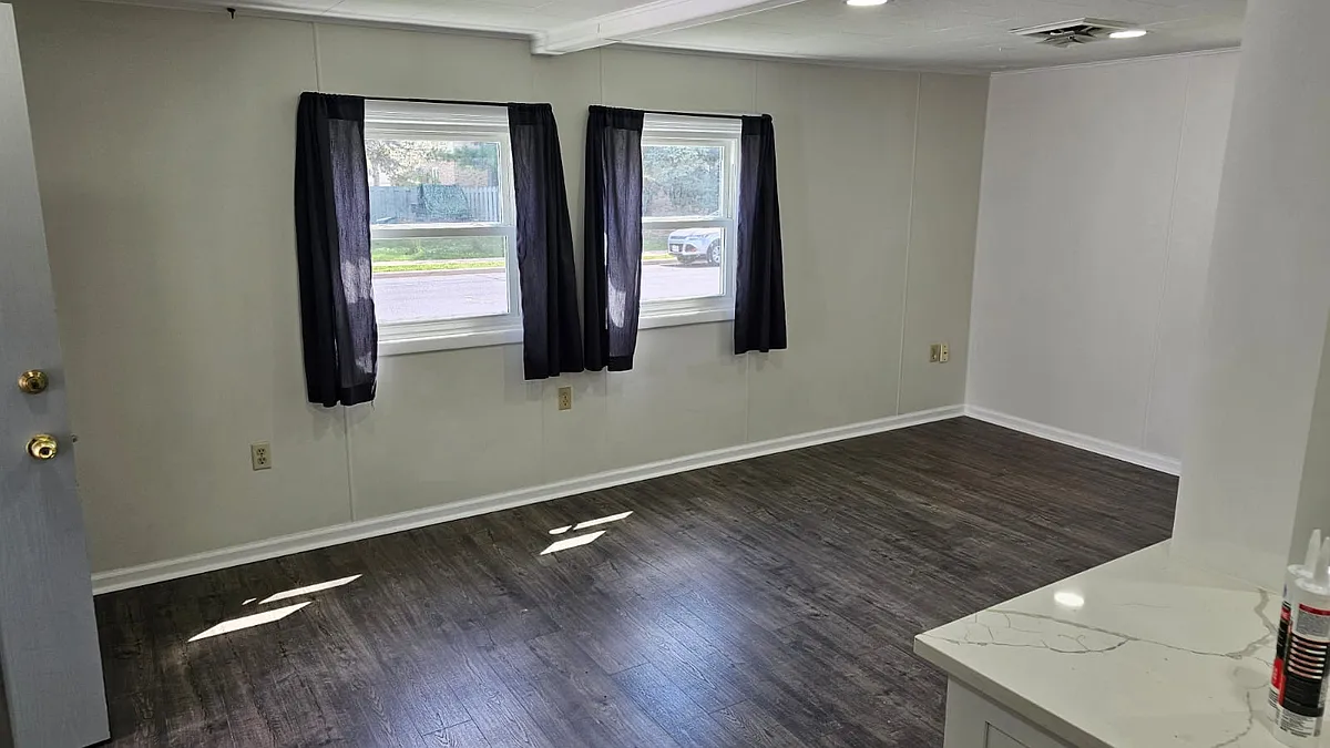 Living Room - 7450 North Ave