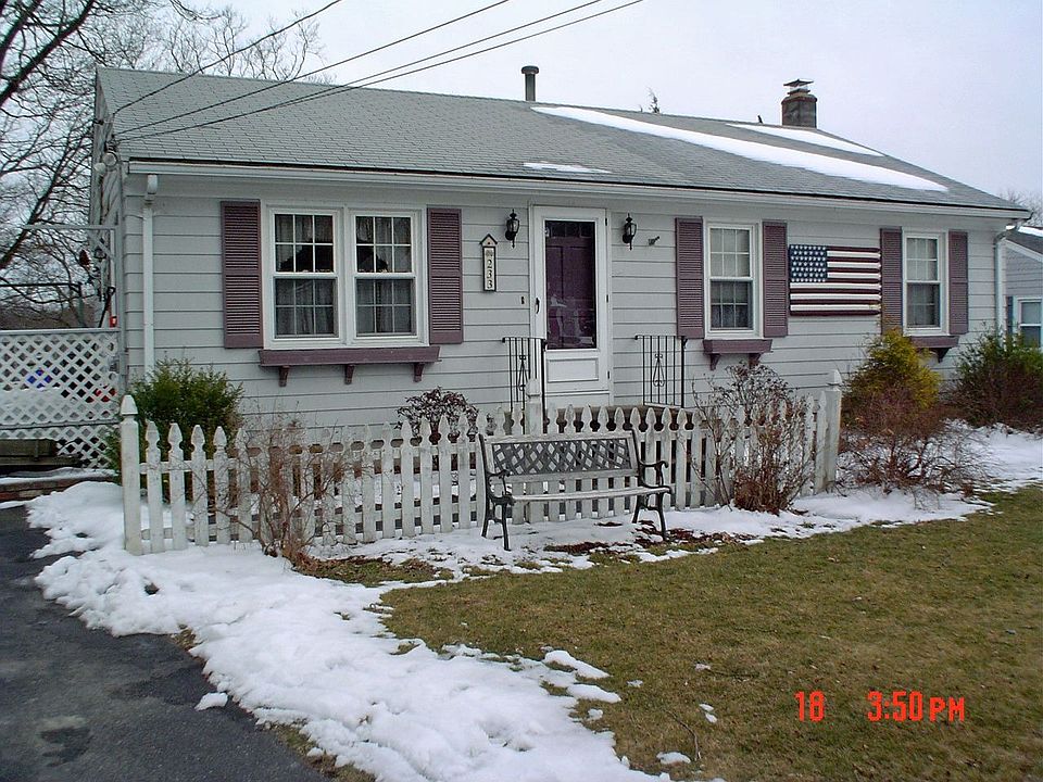 Front of house from street