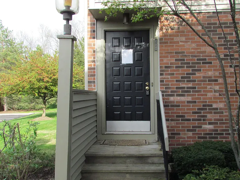 21840 Indian Creek Dr #1 — Photo 37