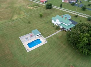 21180 Green Spring Rd, Abingdon, VA 24211