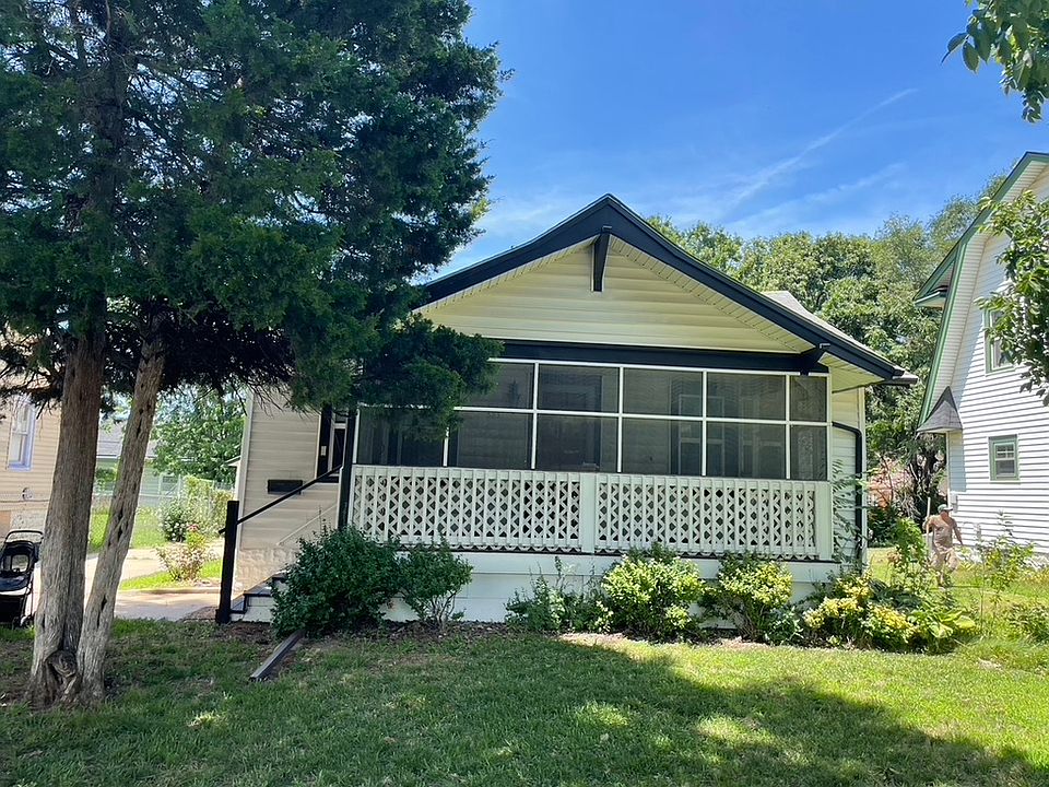 Welcome to 523 N. Erie Avenue!