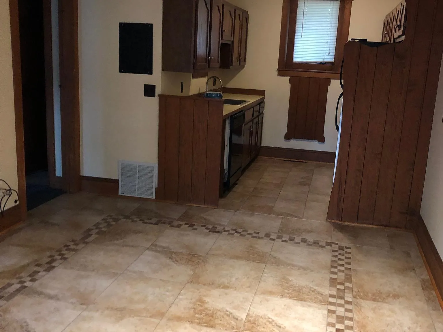 1 bed, 945 sqft, $1,195 — Photo 2