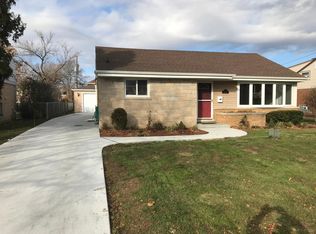 7520 Churchill St, Morton Grove, IL