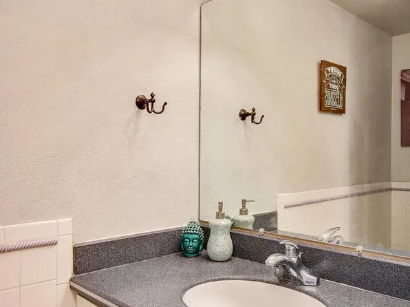 3440 E Morrow Dr, Phoenix, AZ 85050