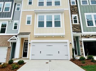 2843 Macbeth Ln, Apex, NC 27502