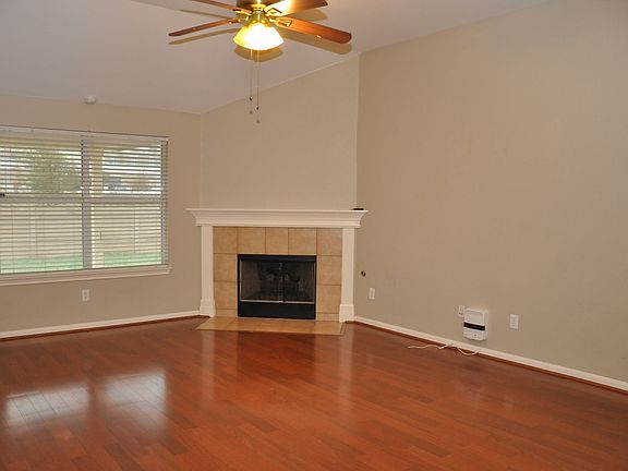 5th image of 310 Hidden Brook Ln