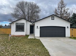 1120 W Bird Ave, Nampa, ID 83686