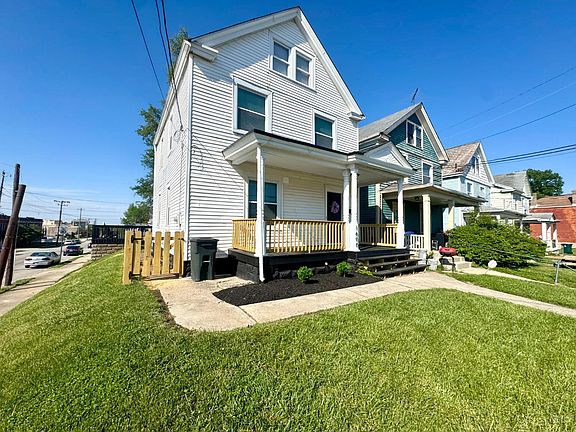 2nd image of 1600 Brewster Ave