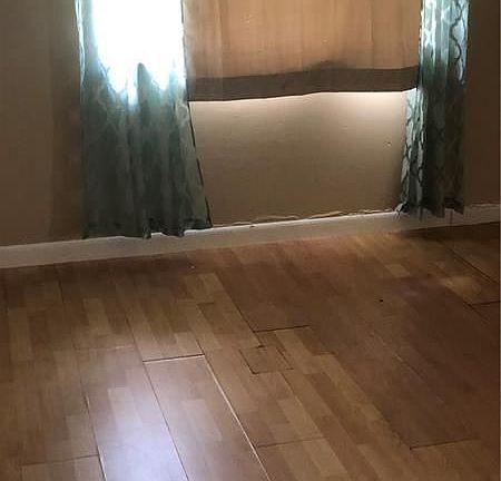 5th image of 7354 NW 49th Pl