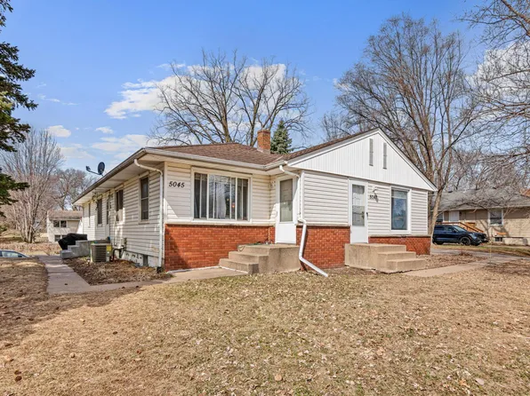 5045/5047 Sunnyside Rd, Saint Paul, MN 55112