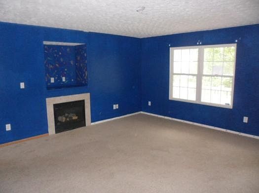 3rd image of 2664 Lilypark Dr