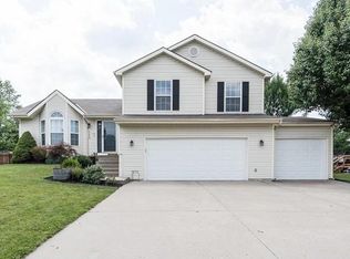 10426 N Virginia Ave, Kansas City, MO 64155