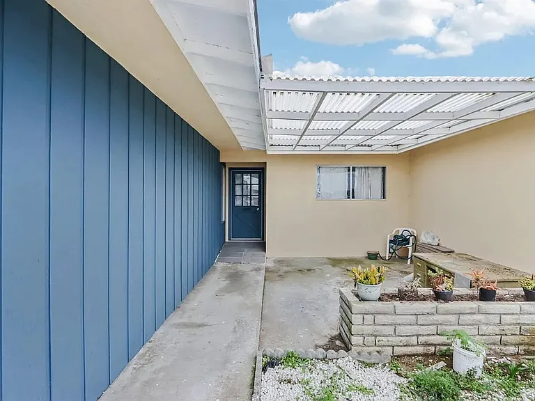 3202 Tallmon St — Photo 2
