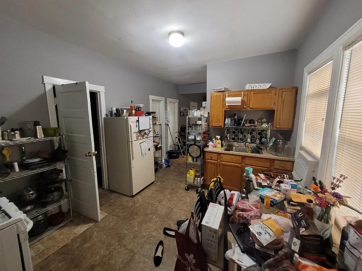 Building Photo - 4547 S Hermitage Ave #1M