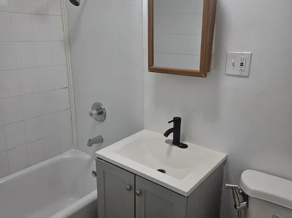 244 Washington Ave APT 1, Albany, NY 12210