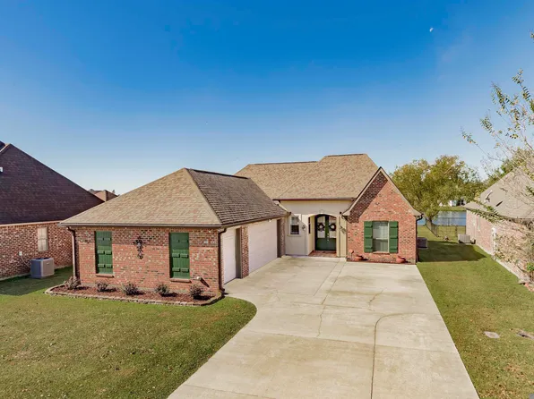 473 Lakeshore Dr, Oscar, LA 70762