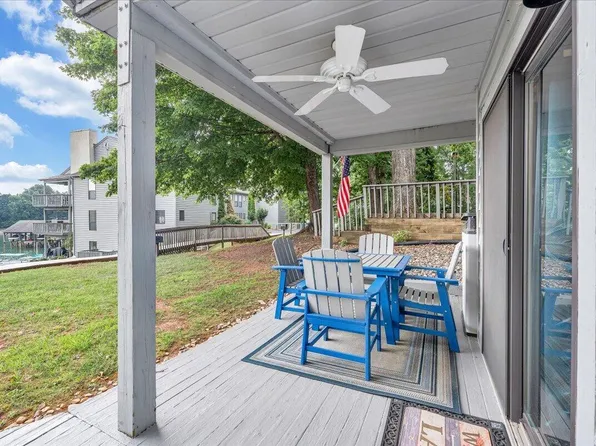 75 Dockside Cir Unit 310, Moneta, VA 24121