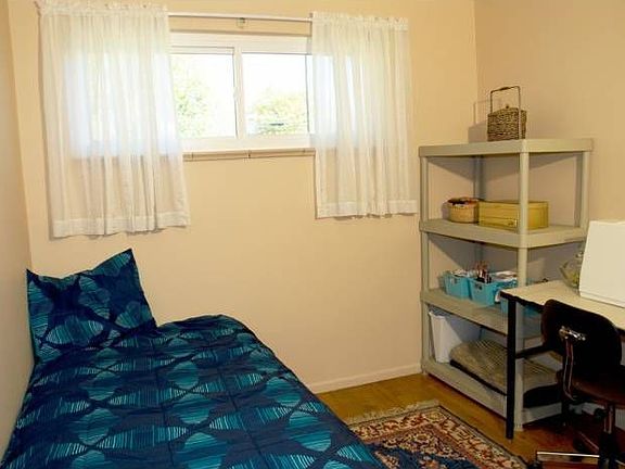 2nd Main floor Bedroom