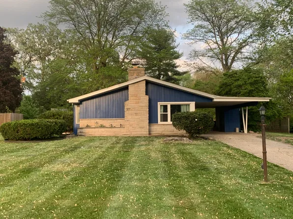 5847 Taft Pl, Merrillville, IN 46410