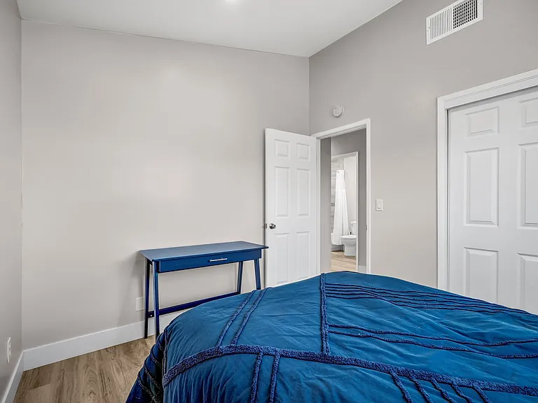 8401 Doncaster Dr — Photo 16