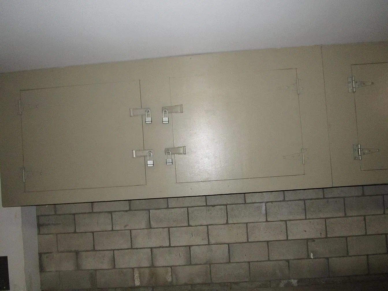3 bed, 1050 sqft, $3,395 — Photo 4