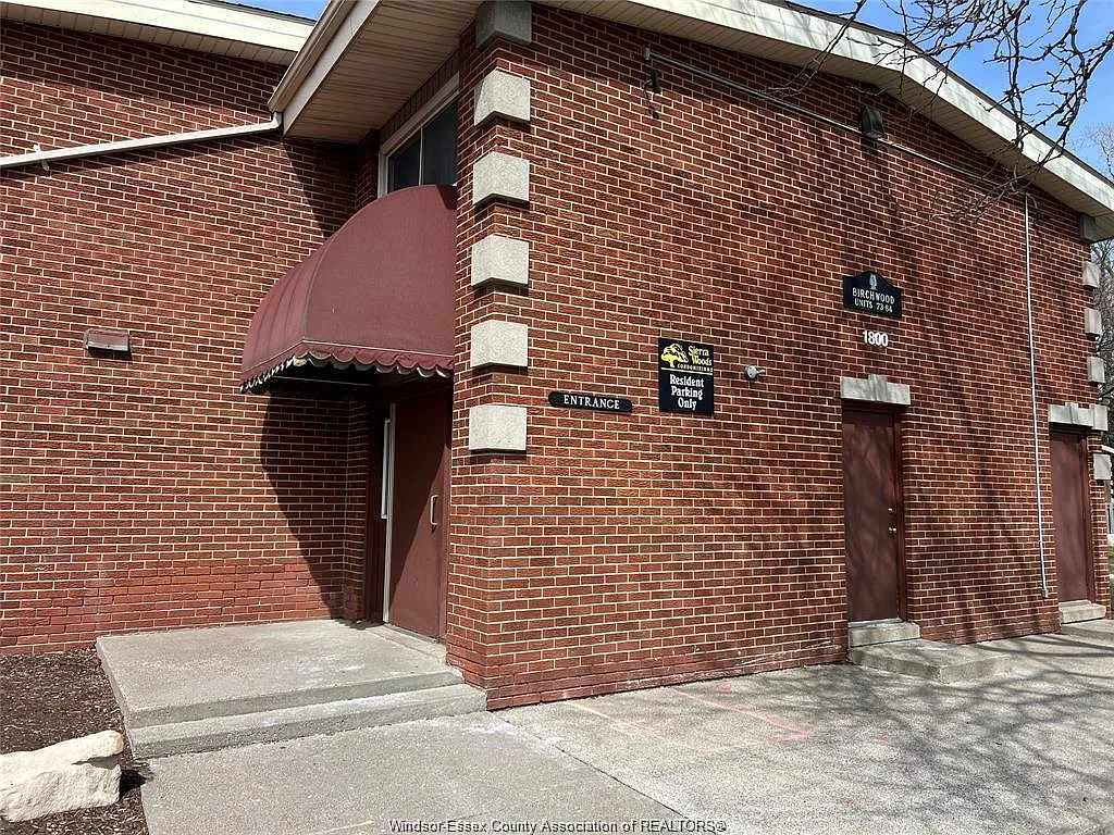 2 bed, 1.0 bath, $1,700 — Photo 1