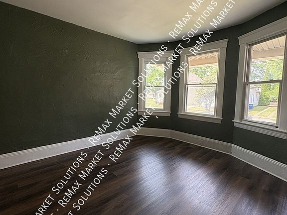2nd image of 6712 Fullerton Ave #1