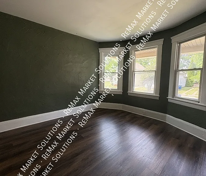 6712 Fullerton Ave #1 — Photo 2